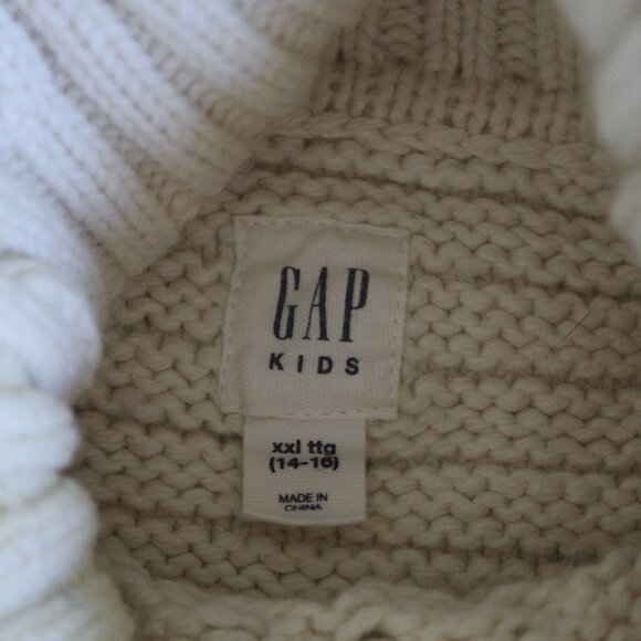 GAP Kids White Cable Knit Turtleneck Shawl - Picture 9 of 9